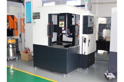 使用五軸精雕機(jī)加工有什么優(yōu)勢(shì)