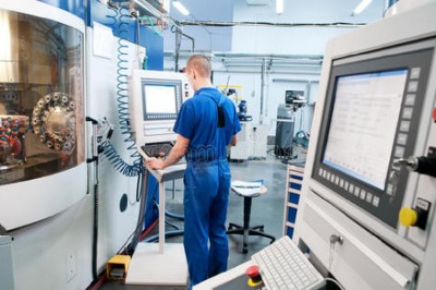 炎熱天氣使用數(shù)控雕銑機(jī)有哪些注意事項(xiàng)